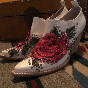 SOLD OUT Jeffrey Campbell Vegan Roseola 7 Bootie